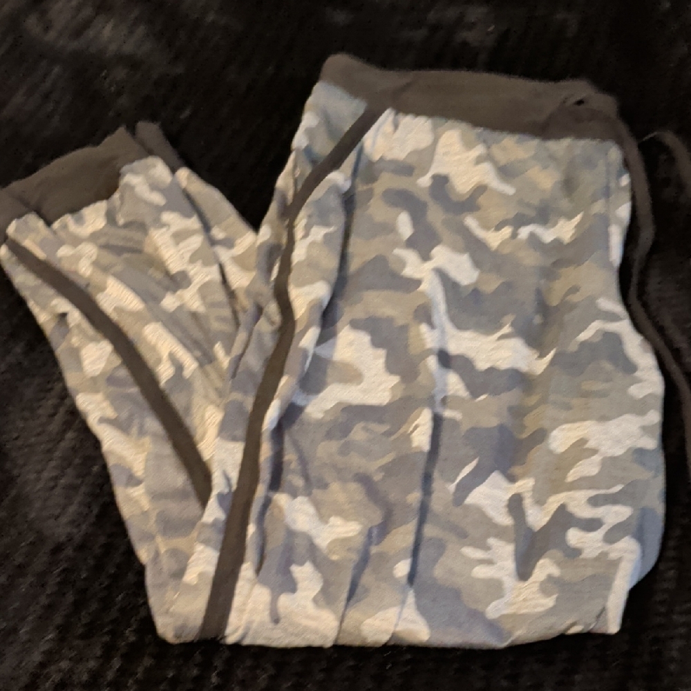No Boundaries Gray Camouflage Joggers